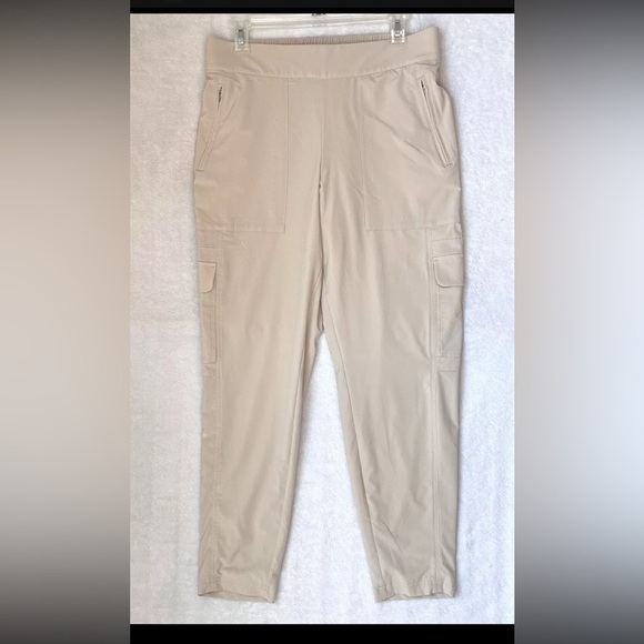 Athleta Tan Chelsea Cargo Lined Pant - Picture 3 of 14